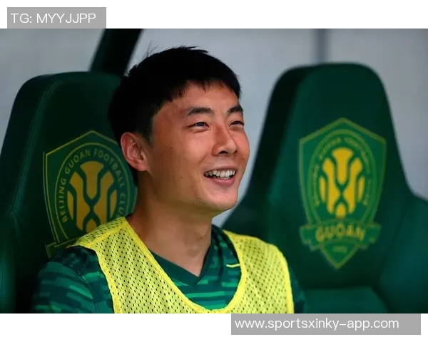 魏翊东澄清与谢晖合照真相反驳其执教国安传闻完全不实